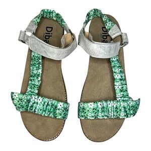 Diba Cloud Slip On Sandals Green Size 9